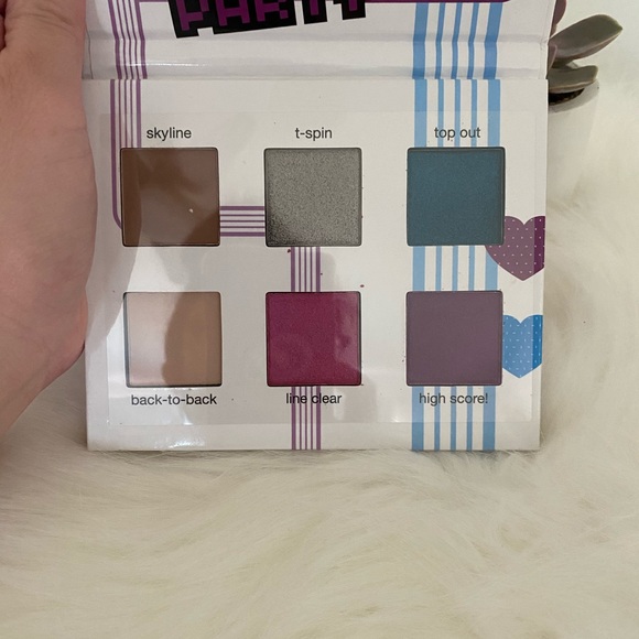 Tetris block party for Ipsy 6 eyeshadow palette - Picture 3 of 3
